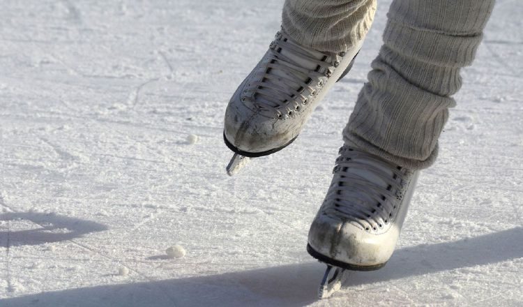 Patinaje en hielo es divertido. Pixabay