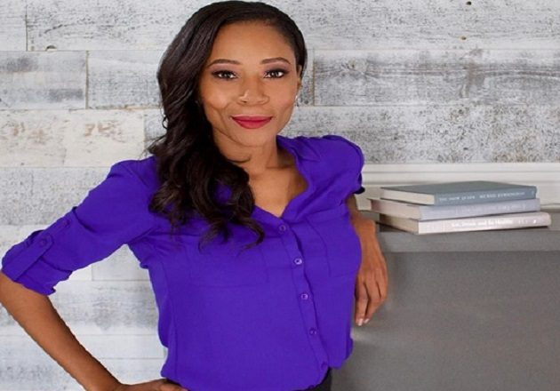 Adrienne Lawrence. Instagram:@adriennelawrence