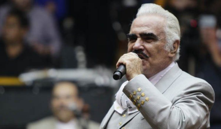 Vicente Fernández.