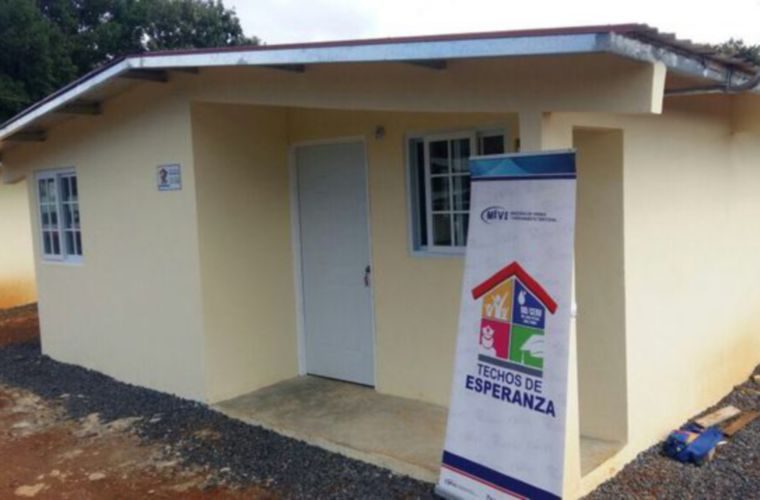 La titular del Miviot, Inés Samudio, explicó que algunas residencias del programa Techos de Esperanza fueron culminadas y asignadas a familias, pero que no se estaban utilizando.