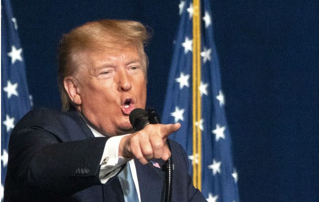 Trump asevera que ordenó matar a Soleimani, para "parar una guerra", no para comenzarla. Foto: AP.