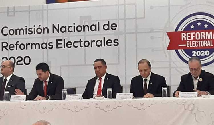 El acto contó con la presencia del presidente de la Asamblea Nacional, Marco Castillero, y el vicepresidente José Gabriel Carrizo.