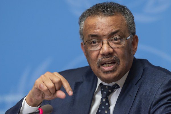 El director general de la Organización Mundial de la Salud, Tedros Adhanom Ghebreyesus, destacó que los esfuerzos deben seguir centrados en luchar contra él en el epicentro del brote en Wuhan, pues si aumentaran los focos "sería el caos". FOTO/AP