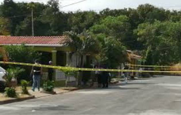 El venezolano le propinó heridas a su expareja con arma blanca. El hecho se registró en Altos de El Tecal.