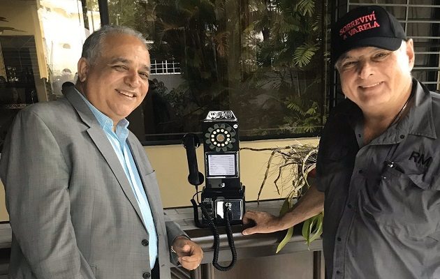 Luis Eduardo Camacho junto a Ricardo Martinelli