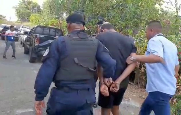 Valores que fueron sustraídos a los pasajeros del busito "pirata". Foto: Eric Montenegro.