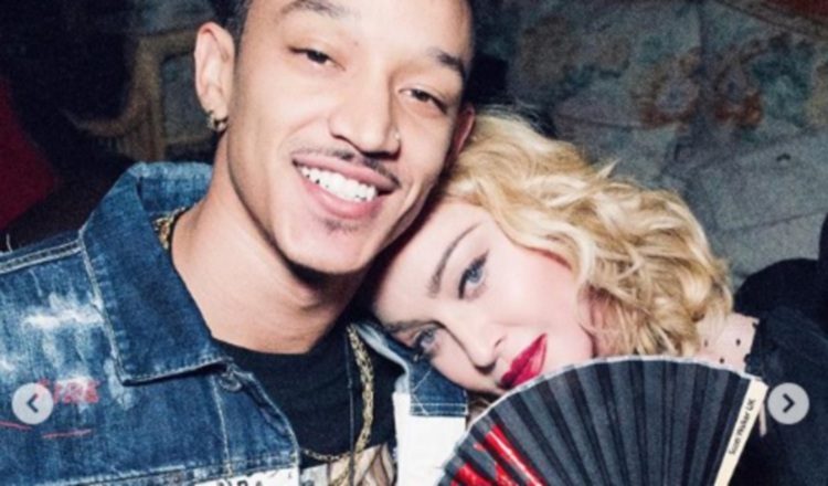 Madonna junto a su novio. Instagram