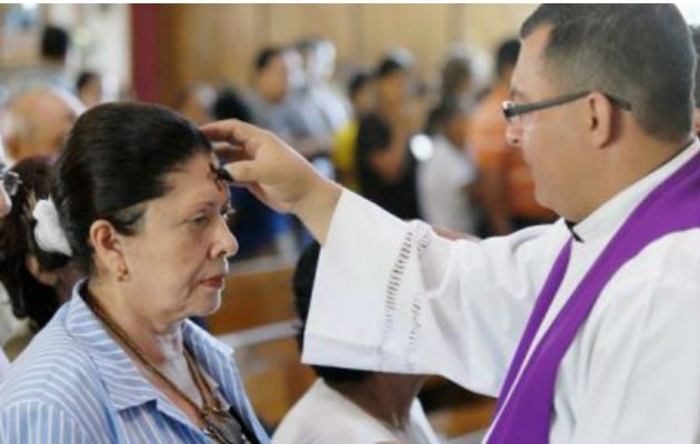 Iglesia Católica irá en busca de los feligreses. Foto/Archivos