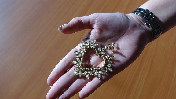 Una de las obras fruto del talento de la orfebre panameña Lymeyleen Wong. Foto: Rosalina Orocú Mojica
