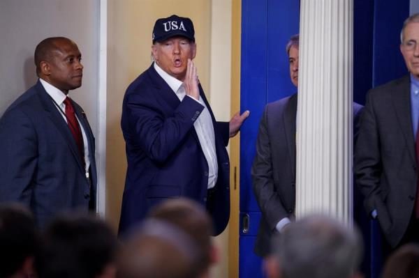 El presidente Donald Trump, causa polémica por solicitud de exclusividad en vacunas. FOTO/EFE