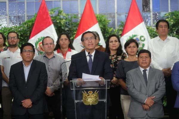 El presidente Martín Vizcarra, en compañía del Consejo de Ministros da un mensaje a la Nación sobre las nuevas medidas contra el COVID-19
