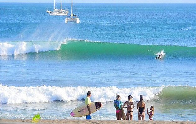 Cuarenta personas estaban violando la cuarentena absoluta en playa Venao de Pedasí; 13 fueron retenidos. Foto Ilustrativa
