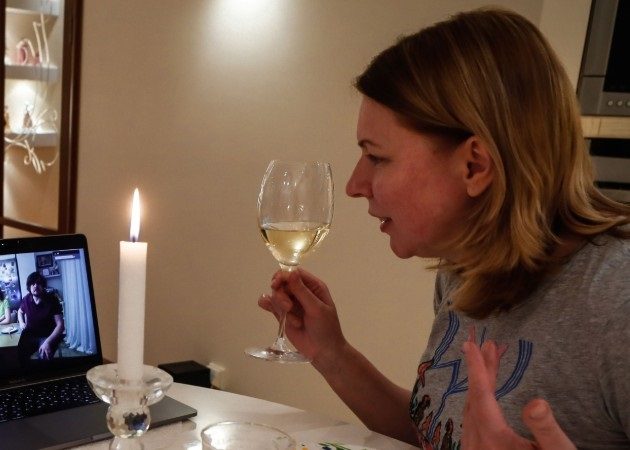 Por la cuarentena, la venta de bebidas alcohólicas se ha disparado en Rusia. Foto: Archivo/Ilustrativa.