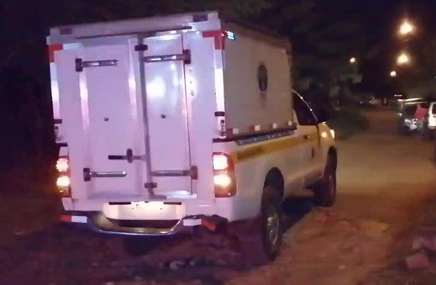 Familiares de la víctima narraron que escucharon varias detonaciones de arma de fuego, en la parte trasera de la vivienda, en donde se ubica un anexo en donde pernoctaba el ahora occiso.