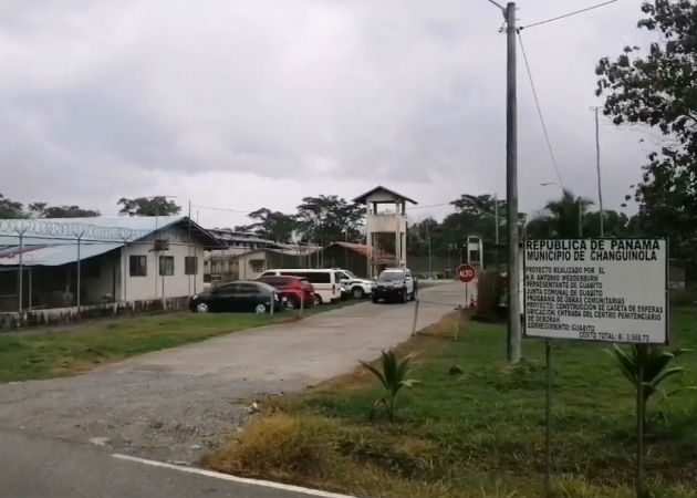 Grabaron un video mostrando documentos de cumplimiento de las dos terceras partes de sus penas. Foto: Mayra Madrid. 