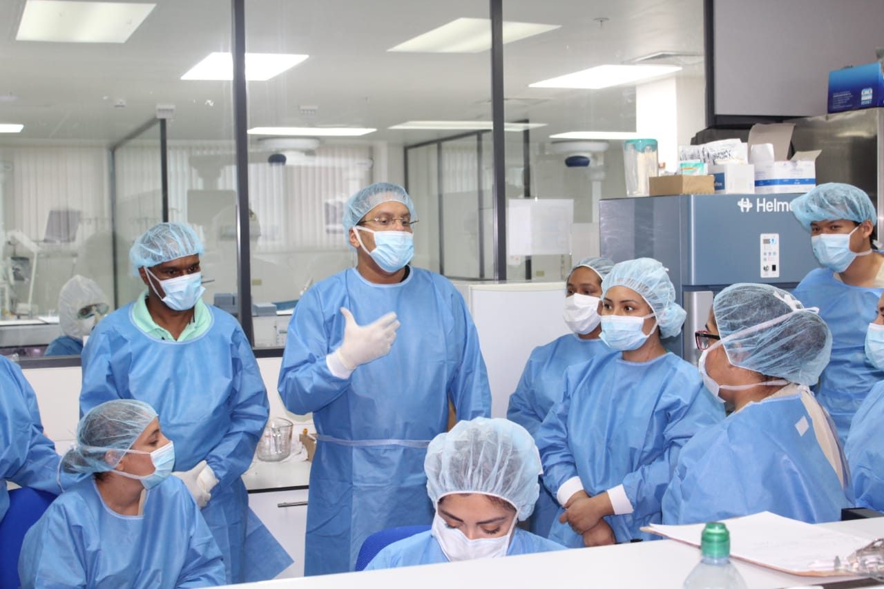 Unos ocho están en las salas del centro hospitalario, dos permanecen en la unidad de cuidados intensivos. Foto/Melquiades Vásquez