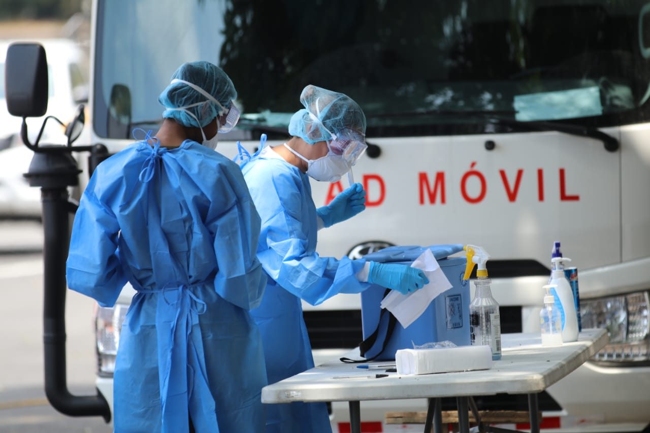  165 personas fallecidas y 369 personas recuperados por laboratorio y 2,455 recuperados clínicamente.