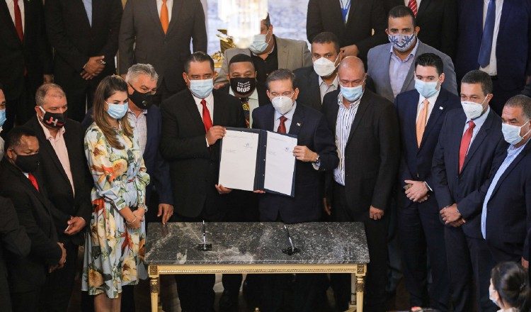 Los alcaldes habían dado un ultimátum al presidente Cortizo hasta el 15 de mayo para que sanciona las reformas.
