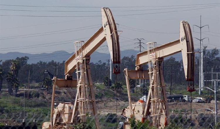Los precios del petróleo han vuelto a subir y han colocado el barril de WTI por encima de los 32 dólares. Foto/Archivo EFE