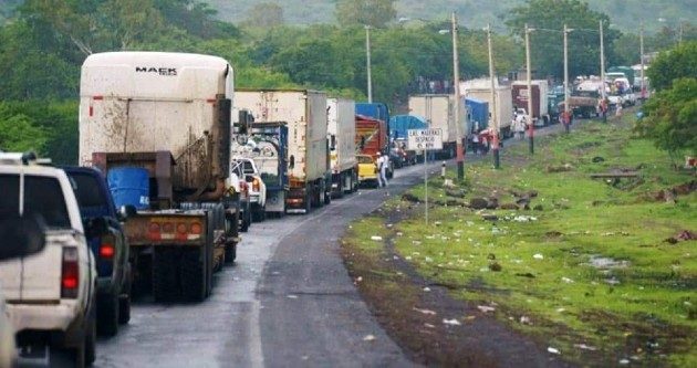 El 90% del abastecimiento regional se hace vía terrestre. Al cerrar Costa Rica sus fronteras, estará dejando sin acceso a productos claves al resto de la región. Vía/@perjumador