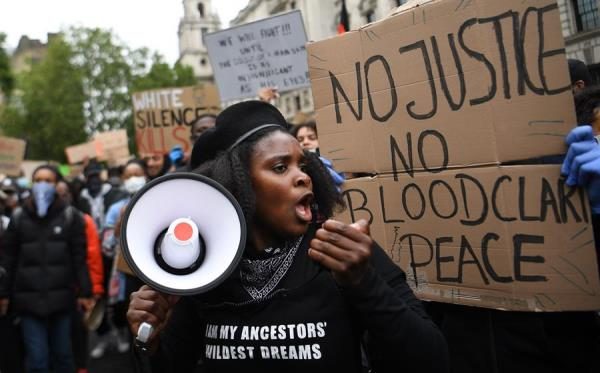 En Londres hubo una serie de actividades pese a las advertencias de las autoridades. FOTO/EFE