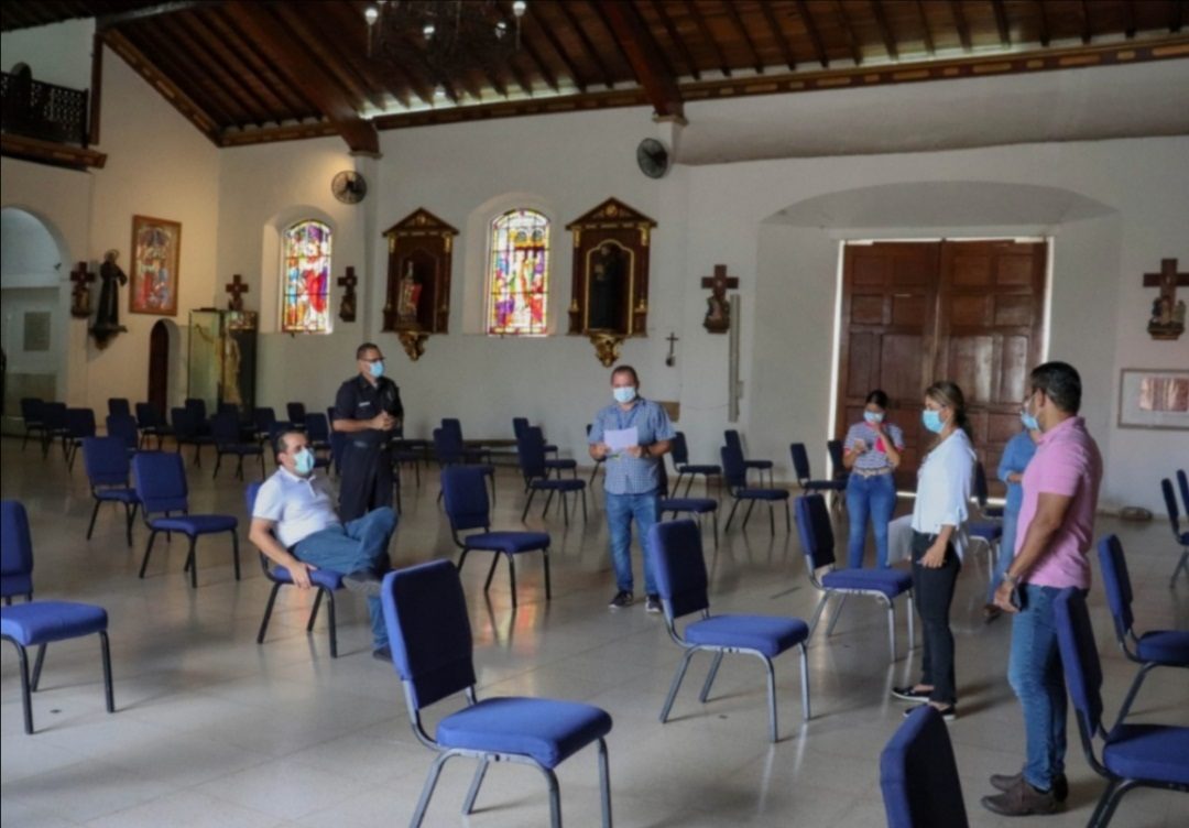 Las autoridades de la iglesia católica en Chitré anunciaron el retorno paulatino a las celebraciones eucarísticas, en medio de un cuidado estricto a los protocolos emanados por el Ministerio de Salud y la Conferencia Episcopal Panameña. FOTO/THAYS DOMÍNGUEZ