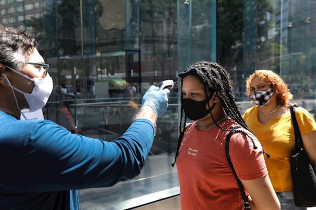 "El año que viene Juneteenth será un festivo oficial y un día de vacaciones para los colegios de la ciudad de Nueva York", avanzó de Blasio en su rueda de prensa diaria.