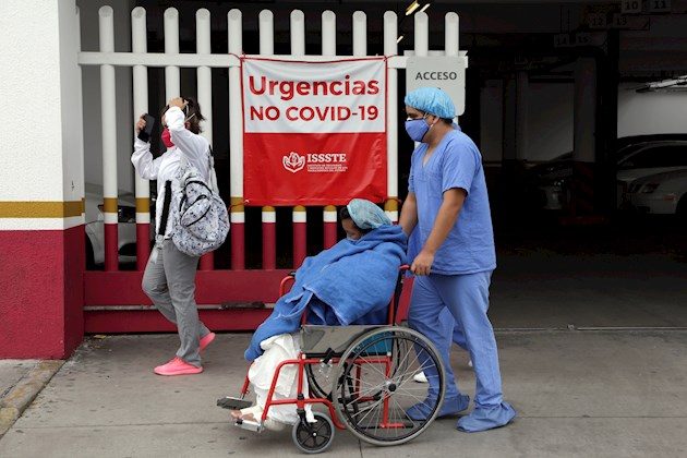 Algunos de los pacientes pudieron saber del estado de sus familiares a través de videollamadas que les facilitaron doctores y enfermeras una vez pasó el terremoto.