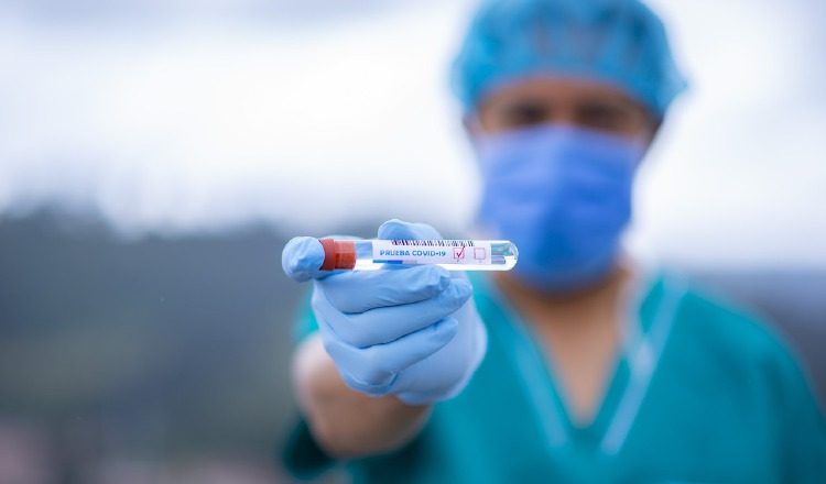 Analizaron soluciones para diagnosticar al paciente con COVID-19. Pixabay/Ilustrativa