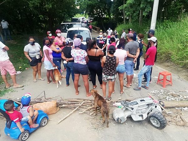 Protesta en el sector de Las Paderas, en La Chorrera.