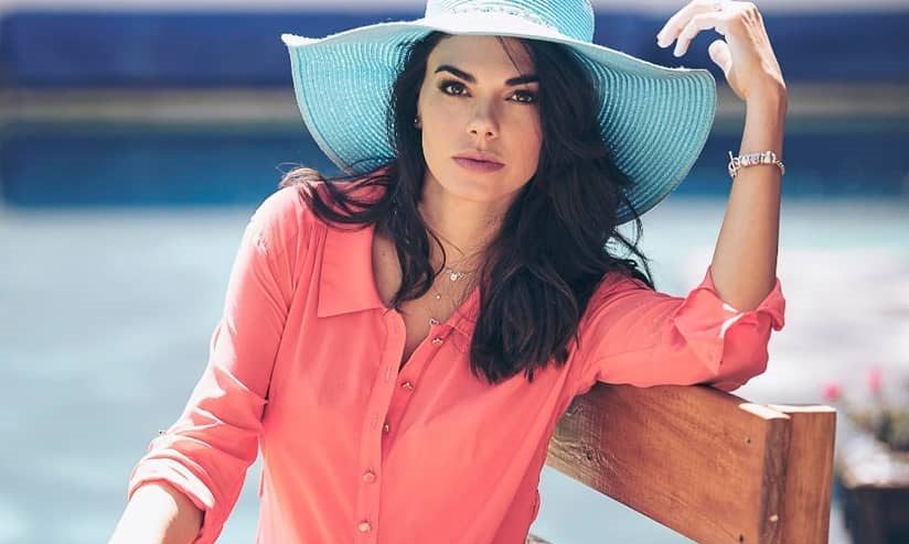 Livia Brito. Instagram