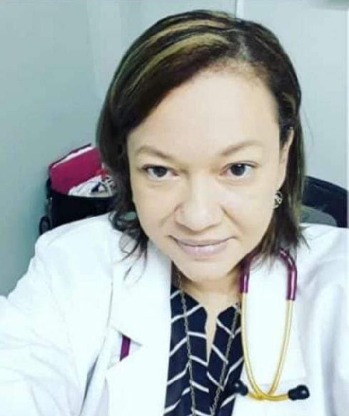 La doctora quien es oriunda de la provincia de Veraguas era quien realizaba los hisopados en el Policentro, pero las autoridades no pueden asegurar que fue allí que se contagió o fue en otro lugar después de las horas de trabajo.