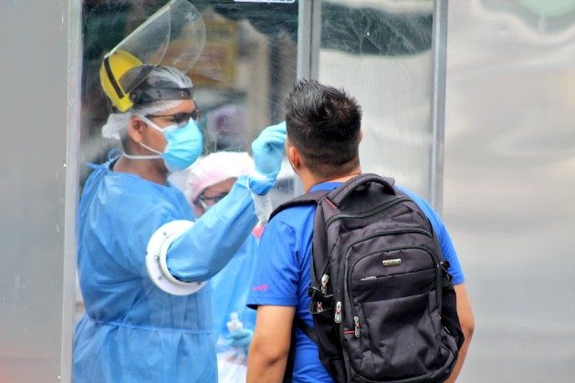 Las pruebas de hisopados se mantienen en diferentes puntos del país.