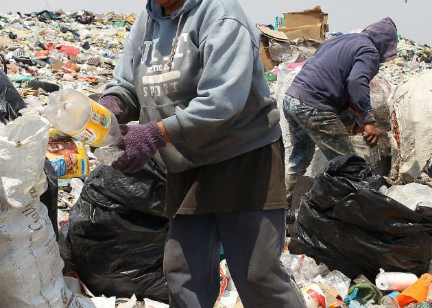 Biólogos califican el descarte inadecuado de los residuos anticoronavirus como "basura de la pandemia". Fotos: Archivo/Ilustrativa.
