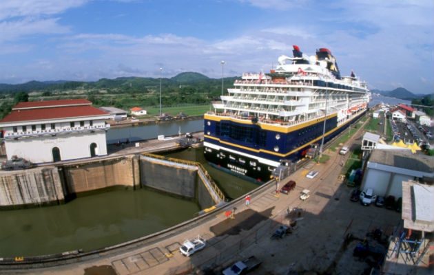 Frente al año fiscal 2019, los tránsitos de alto calado se mantuvieron en niveles muy similares.