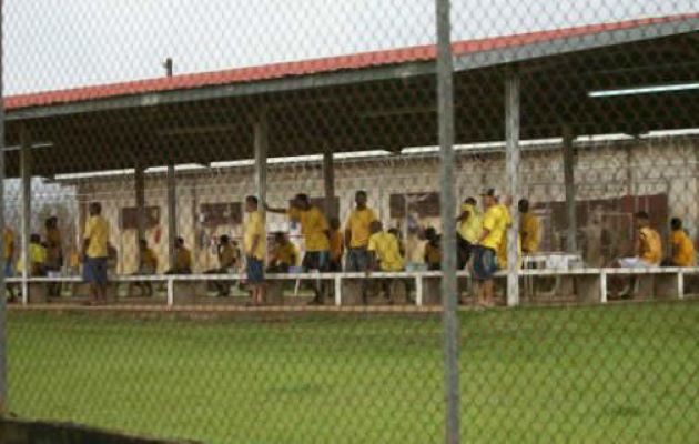 Los familiares que realicen las visitas deberán cumplir obligatoriamente con las medidas de bioseguridad.