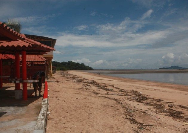El turismo  genera 4,500 millones de dólares y representa el 10% del PIB de Panamá.
