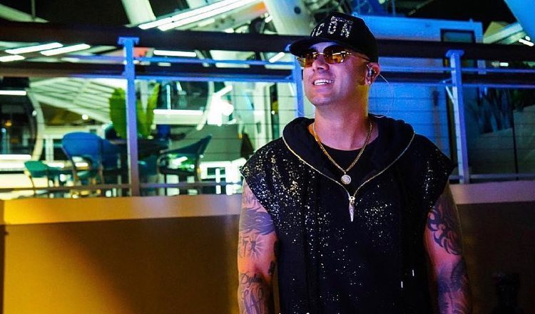 Wisin.