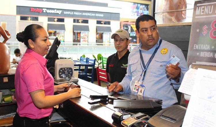 Muchos extranjeros han regresado a su país por la falta de empleos en Panamá debido a  la crisis provocada por la pandemia.