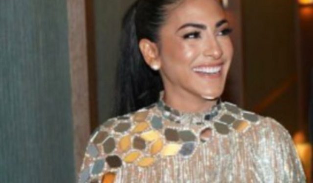 Jacky Guzmán contó  el incidente que sufrió con el vestido que lució en los Billboard. Foto: Instagram
