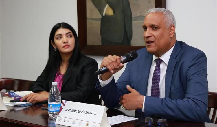 Mejía fue muy cuestionado por el caso en el que Ricardo Martinelli fue declarado no culpable.