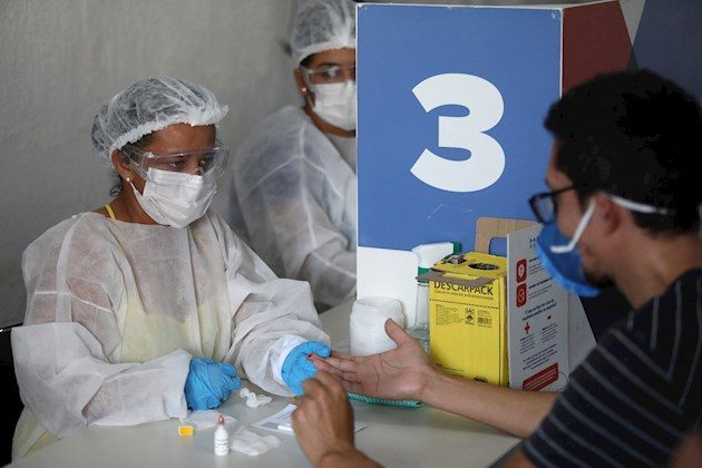El estudio hecho por Moderna reclutó a más de 30,000 participantes en Estados Unidos.