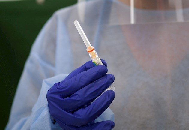 Los investigadores han señalado que su preparado "es eficaz al prevenir que muchas personas enfermen y se ha demostrado que funciona bien en diferentes grupos de edad".