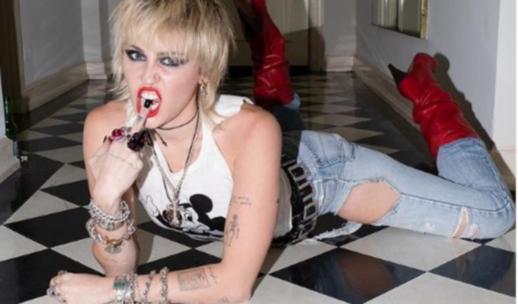 Miley Cyrus. Instagram