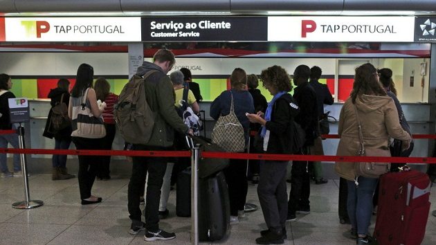 La aerolínea TAP va a reducir la flota, que pasará de 108 a 88 aviones, y se remodelará para ganar competitividad. EFE