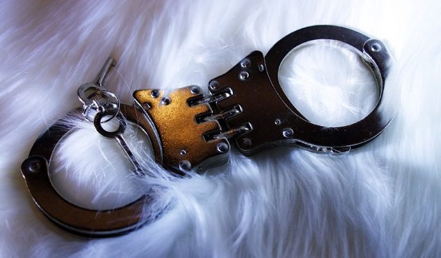 Los fetiches no patológicos incluyen objetos habituales e inusuales, pero, no ocasionan daños. Foto: Ilustrativa / Pixabay