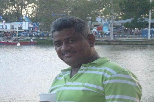 El cuerpo del docente Juan Castillo fue enviado a la morgue judicial para realizarle la autopsia de rigor.