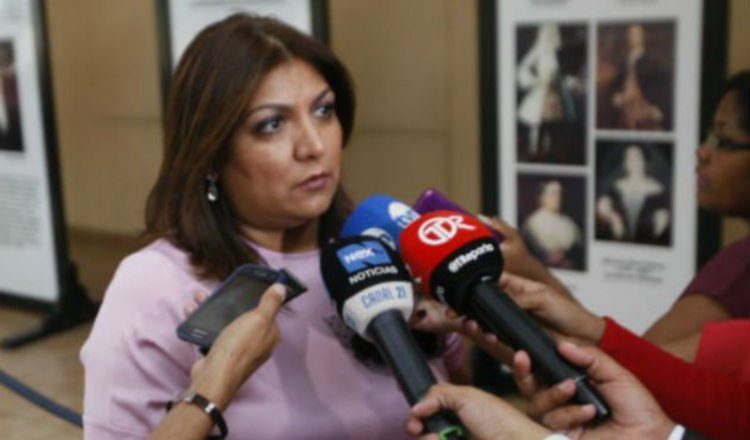 Fiscalía asumió la defensa de Urrutia abiertamente.