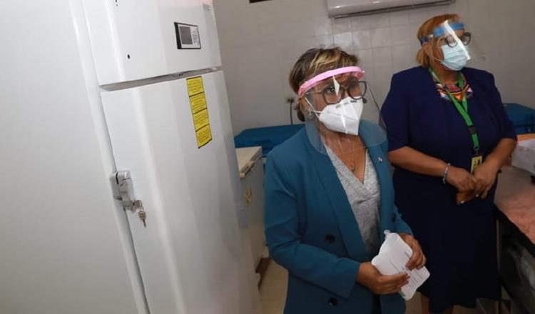 Los primeros viales se guardaron en congeladores prestados. Archivo