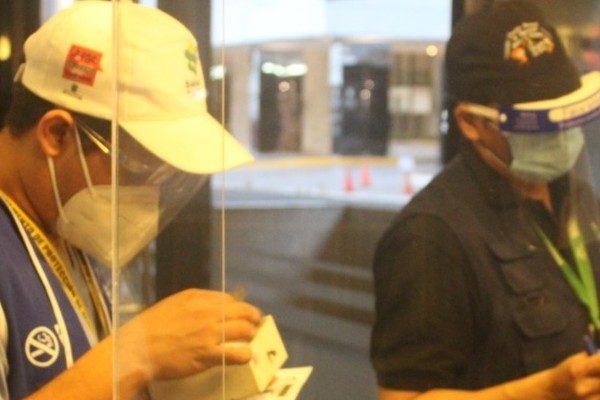 Israel Cedeño director regional quien liderizó el operativo dijo que aquellos que incumplieron se les aplicó el decreto 961 en su artículo 1.